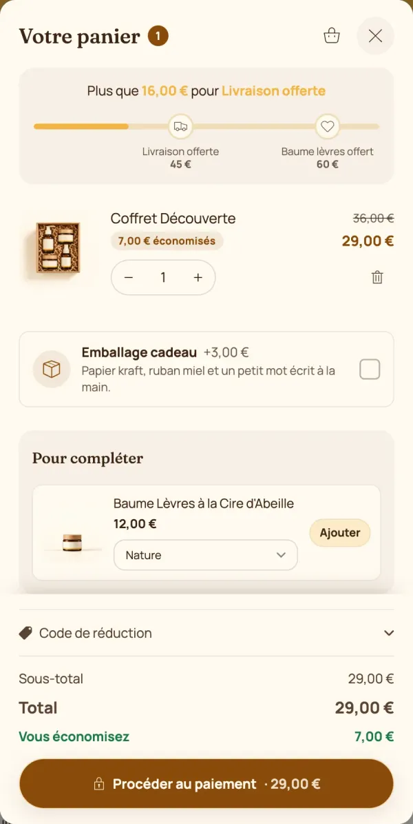 Cart drawer of the Ma Petite Ruche demo: reward tiers, savings, gift wrap and a product to add